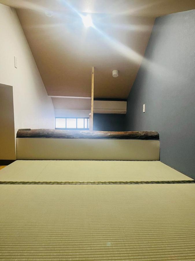 Namba Shinsaibashi 10 Mins Reiko Guest House โอซาก้า ภายนอก รูปภาพ
