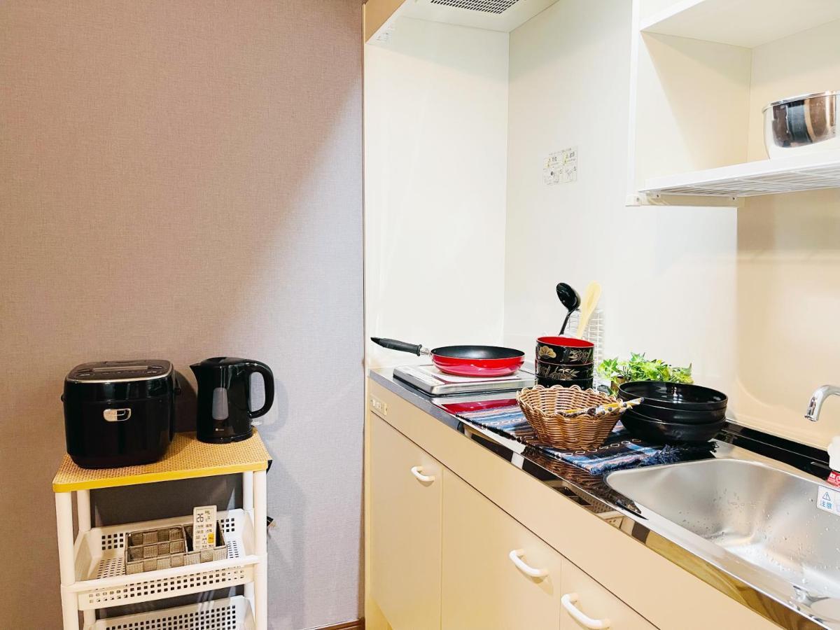 Namba Shinsaibashi 10 Mins Reiko Guest House โอซาก้า ภายนอก รูปภาพ