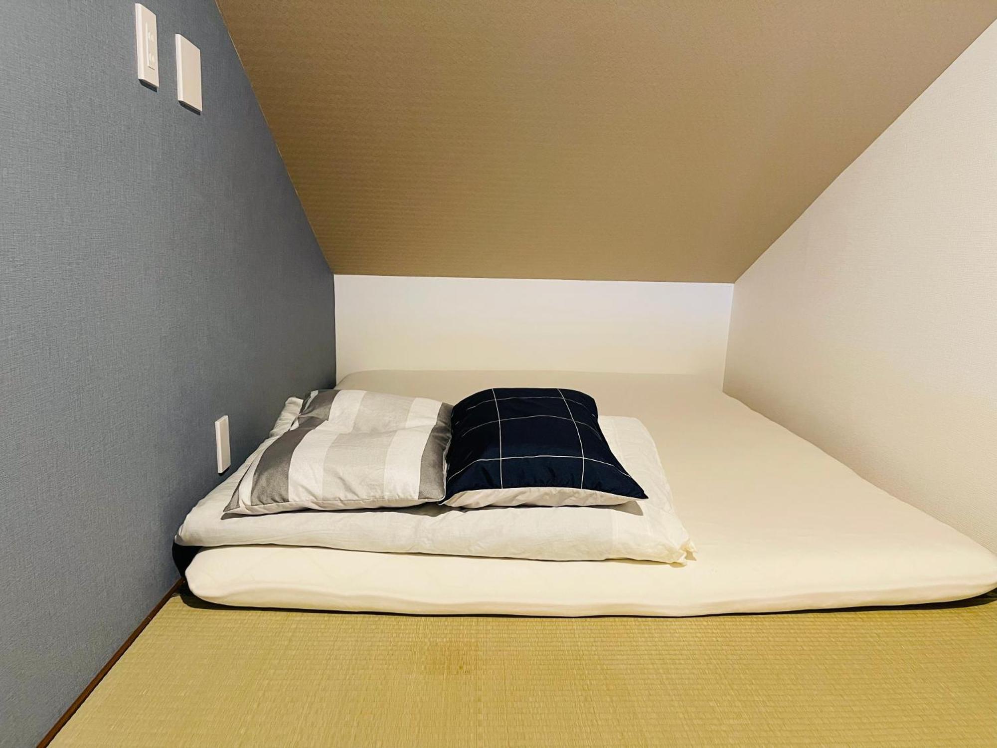 Namba Shinsaibashi 10 Mins Reiko Guest House โอซาก้า ภายนอก รูปภาพ